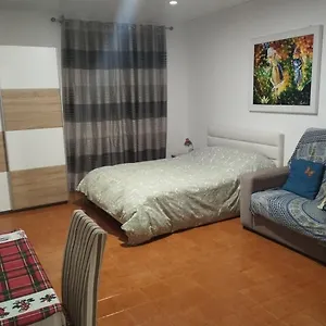 https://piccolo-attico.lecce-hotels.com